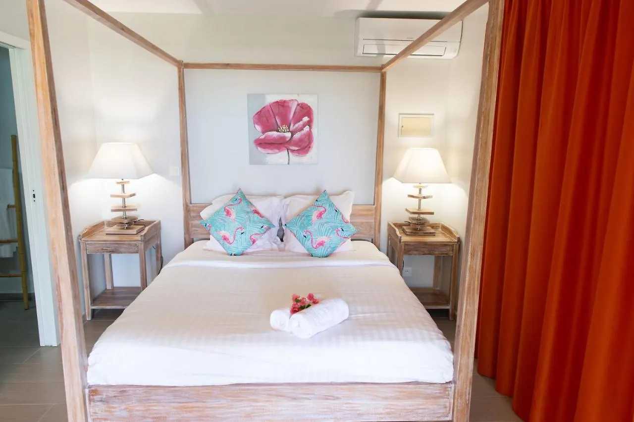 Hotel Hôtel Frégate Bleue Le François