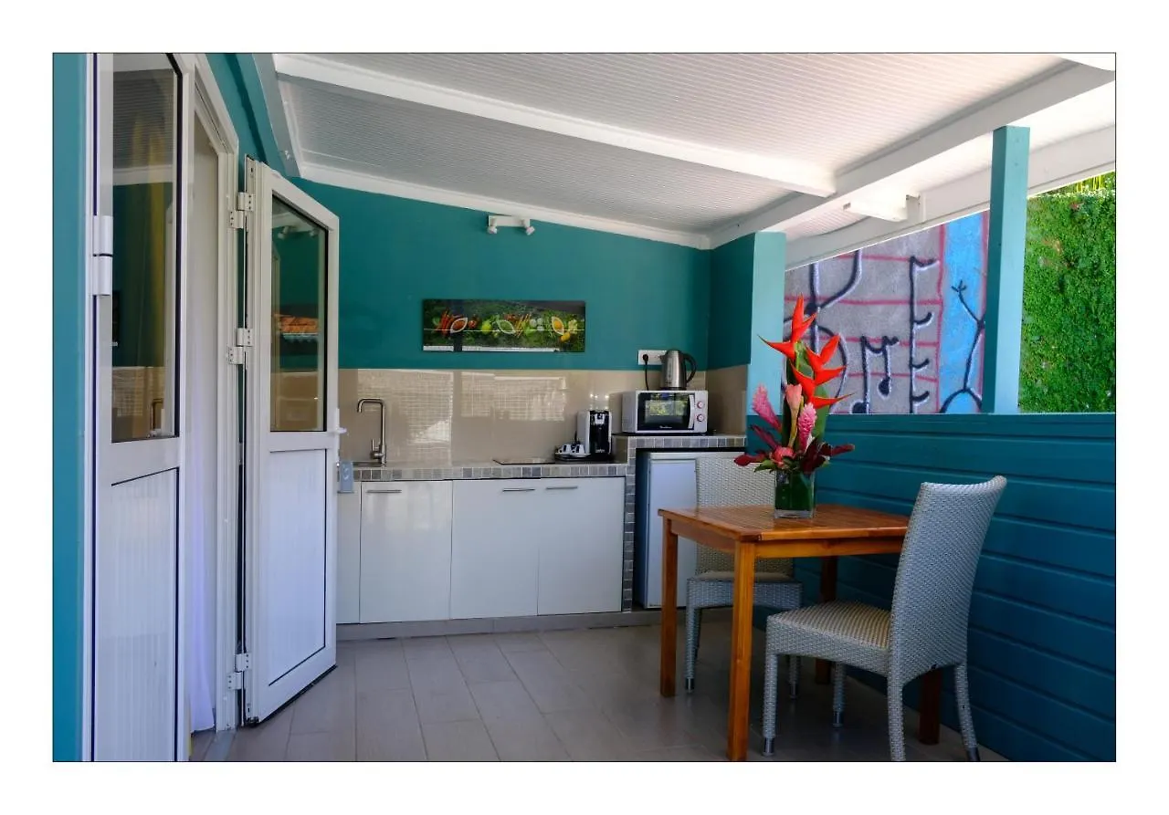 Hotel Hôtel Frégate Bleue Le François