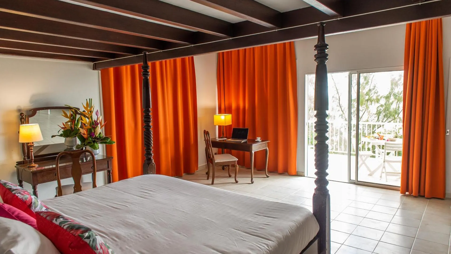 *** Hotel Hôtel Frégate Bleue Le François Martinica
